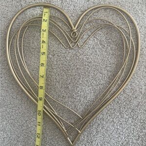 Gold Heart Wire Wall Decor
